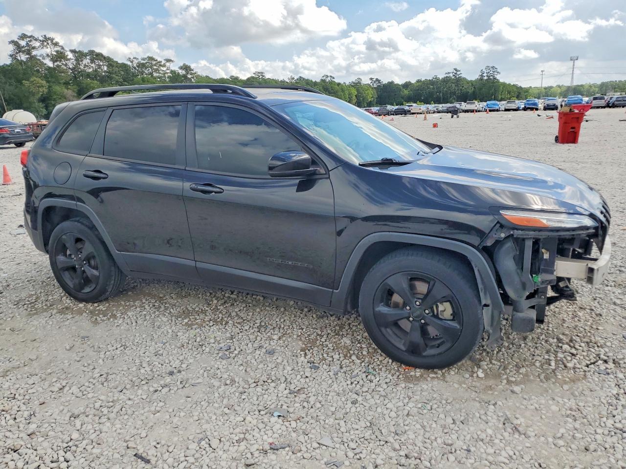 2016 Jeep Cherokee Latitude - Фото 4