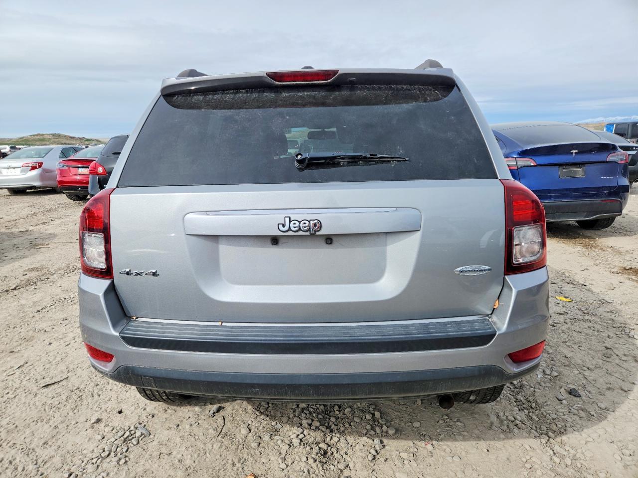 2016 Jeep Compass Latitude - Image 6