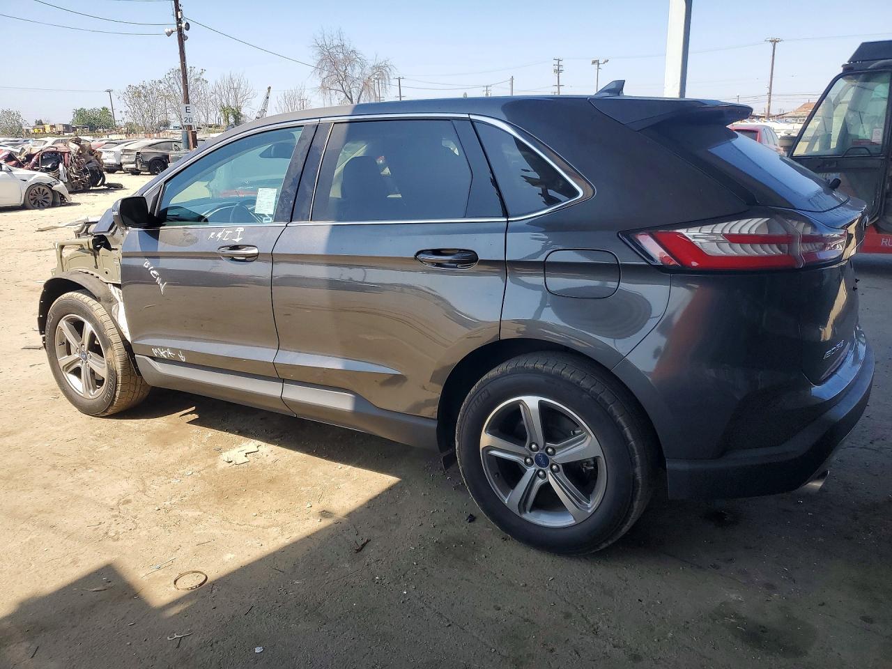 2020 Ford Edge Sel - Фото 3