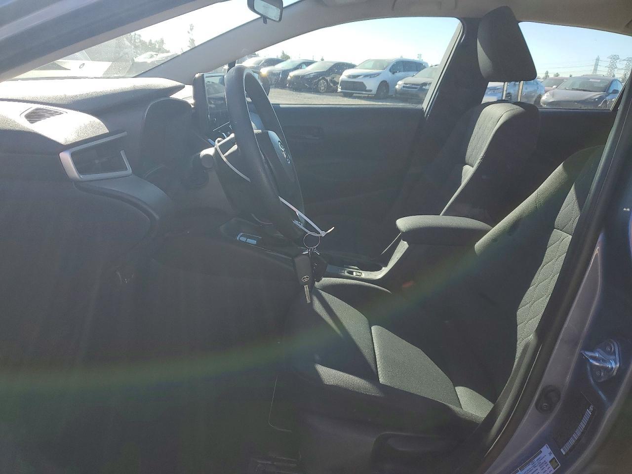 2025 Toyota Corolla Le - Фото 7