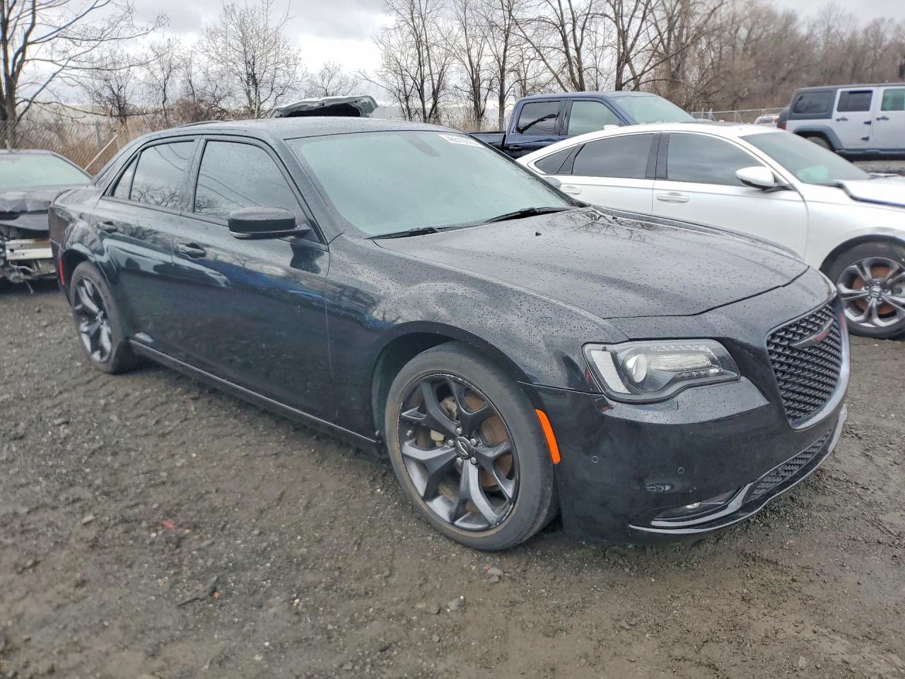 2023 Chrysler 300 S - Фото 4