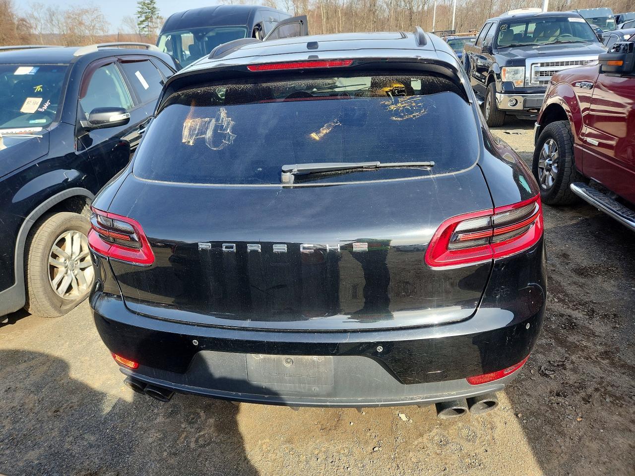 2015 Porsche Macan S - Image 6