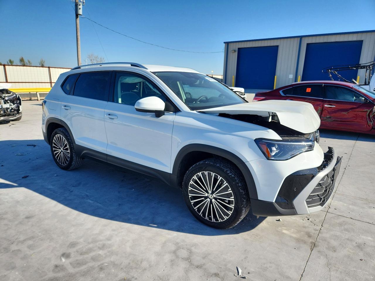 2025 Volkswagen Taos Se - Фото 4