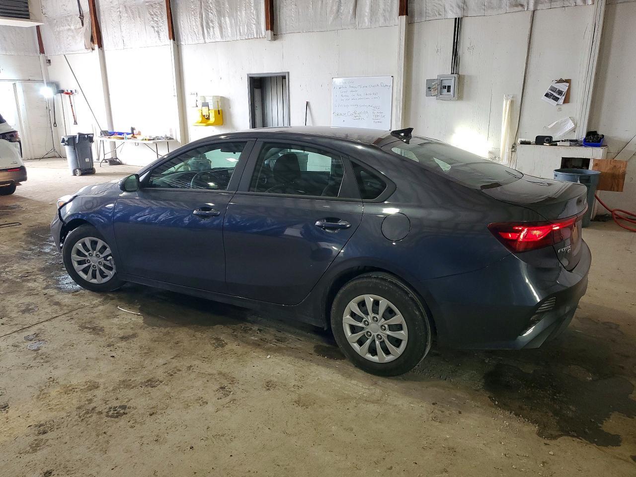 2023 Kia Forte Lx - Image 2