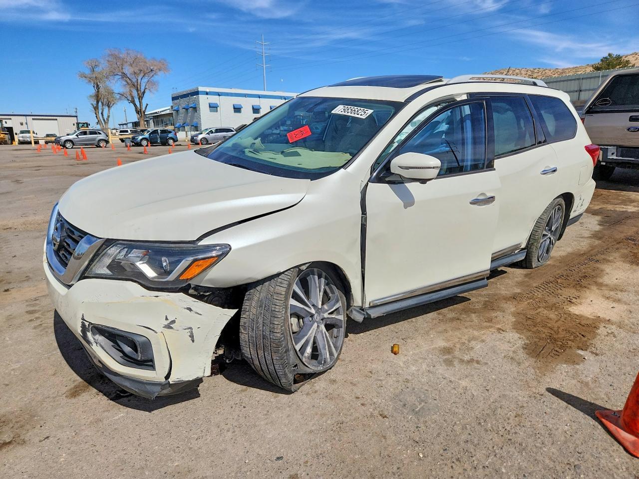 2017 Nissan Pathfinder Platinum