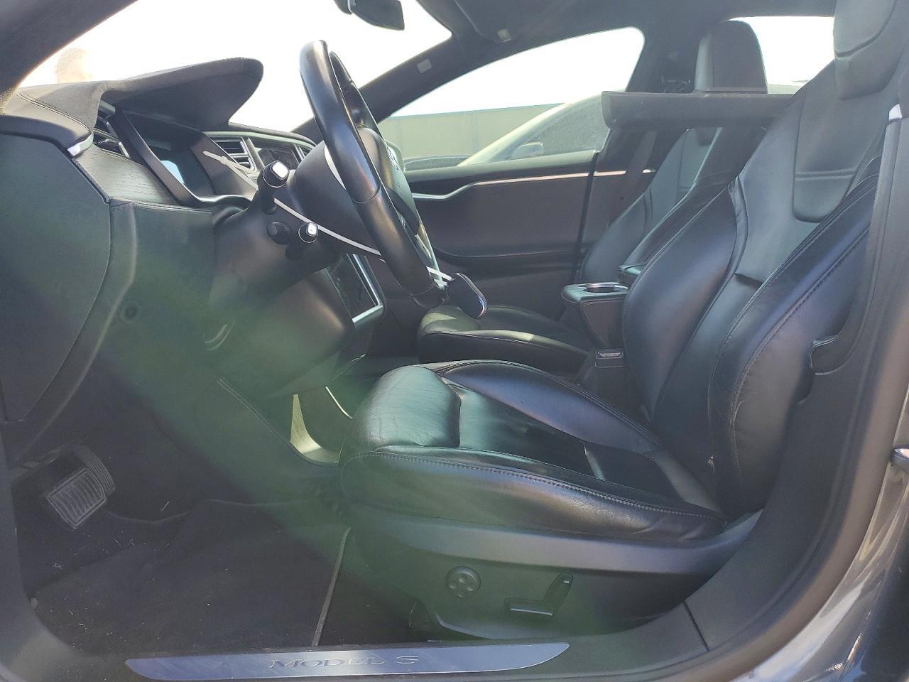 2015 Tesla Model S - Фото 7