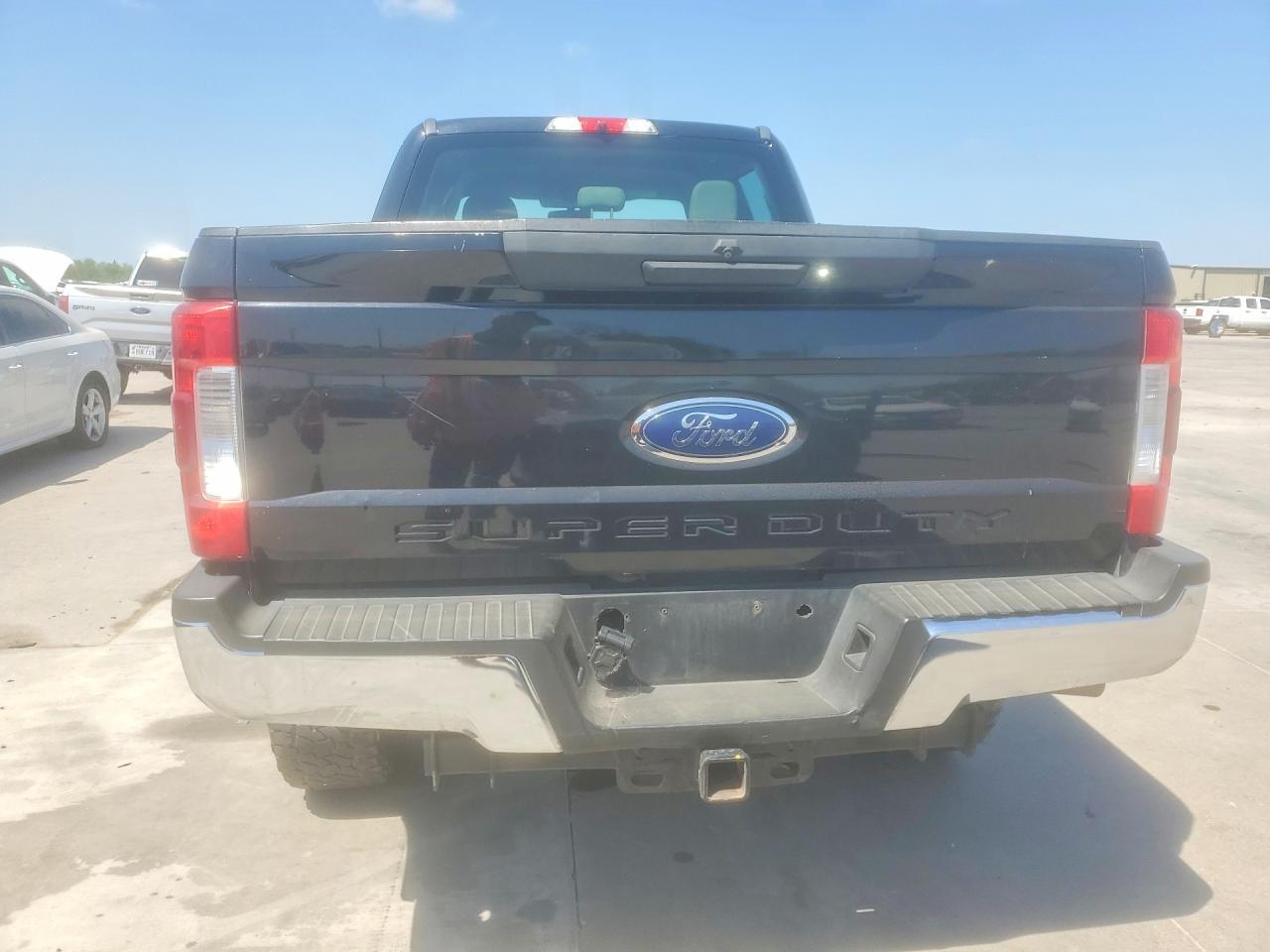 2019 Ford F250 Super Duty - Фото 6