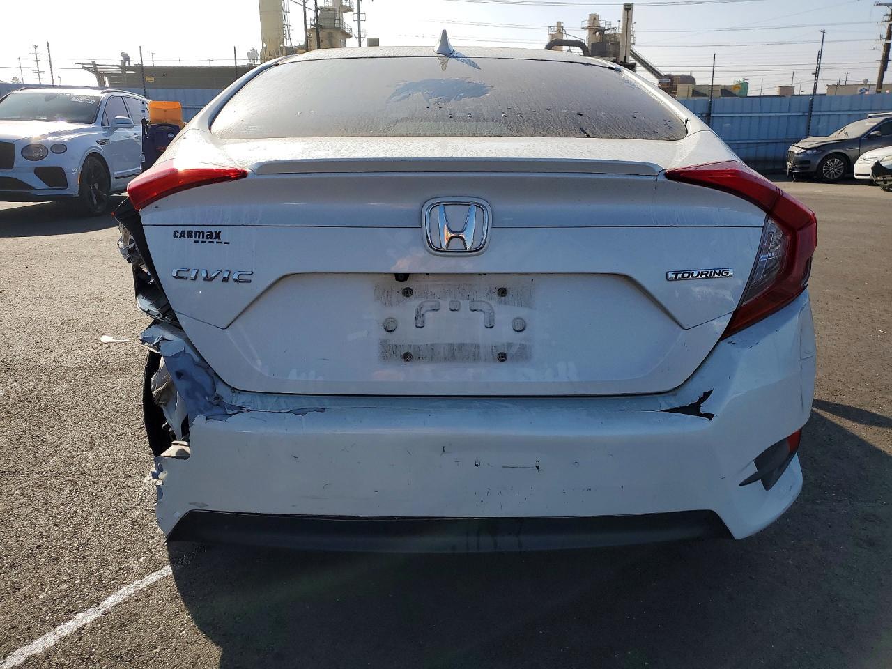 2018 Honda Civic Touring - Фото 6