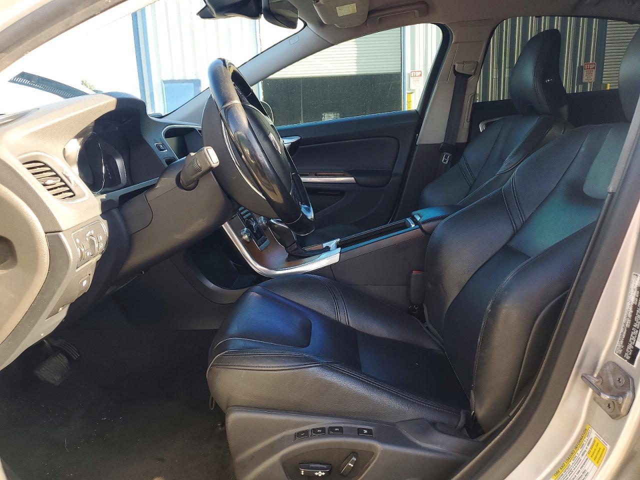 2016 Volvo S60 Premier - Image 7