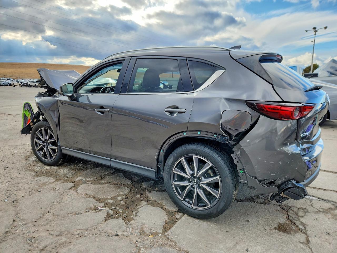 2018 Mazda Cx-5 Grand Touring - Image 2