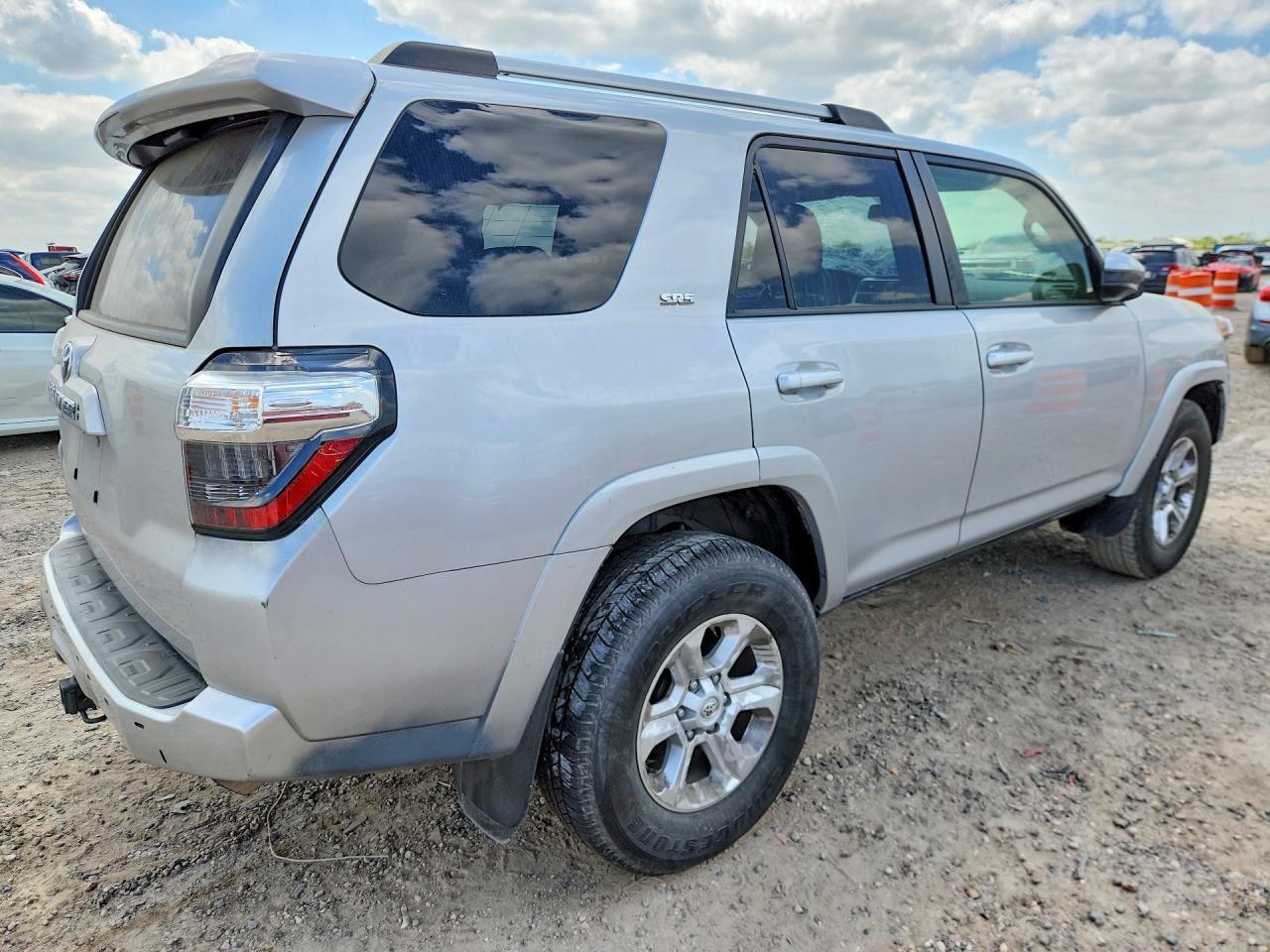 2023 Toyota 4Runner Sr5 - Фото 3