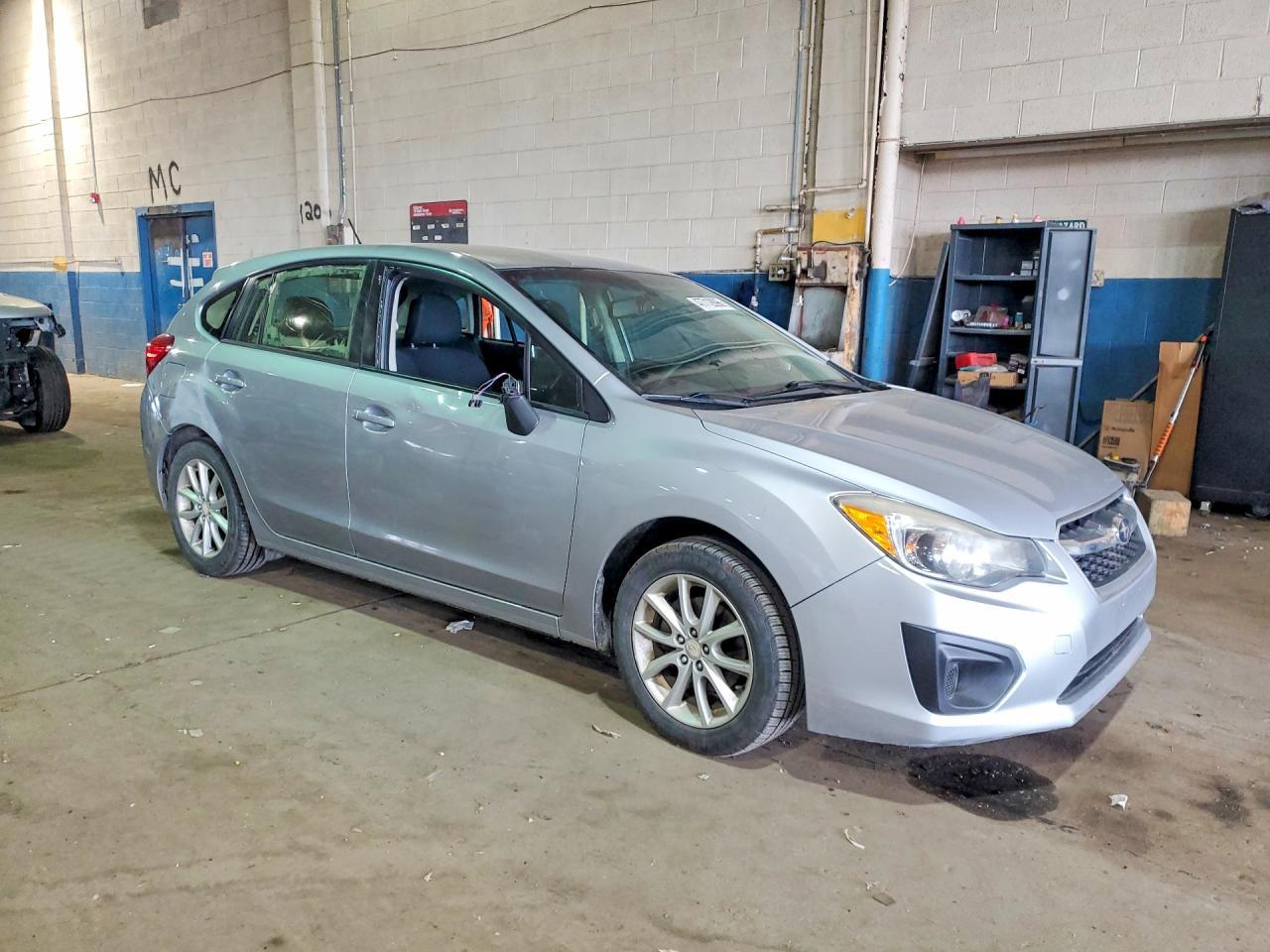 2014 Subaru Impreza Premium - Image 4