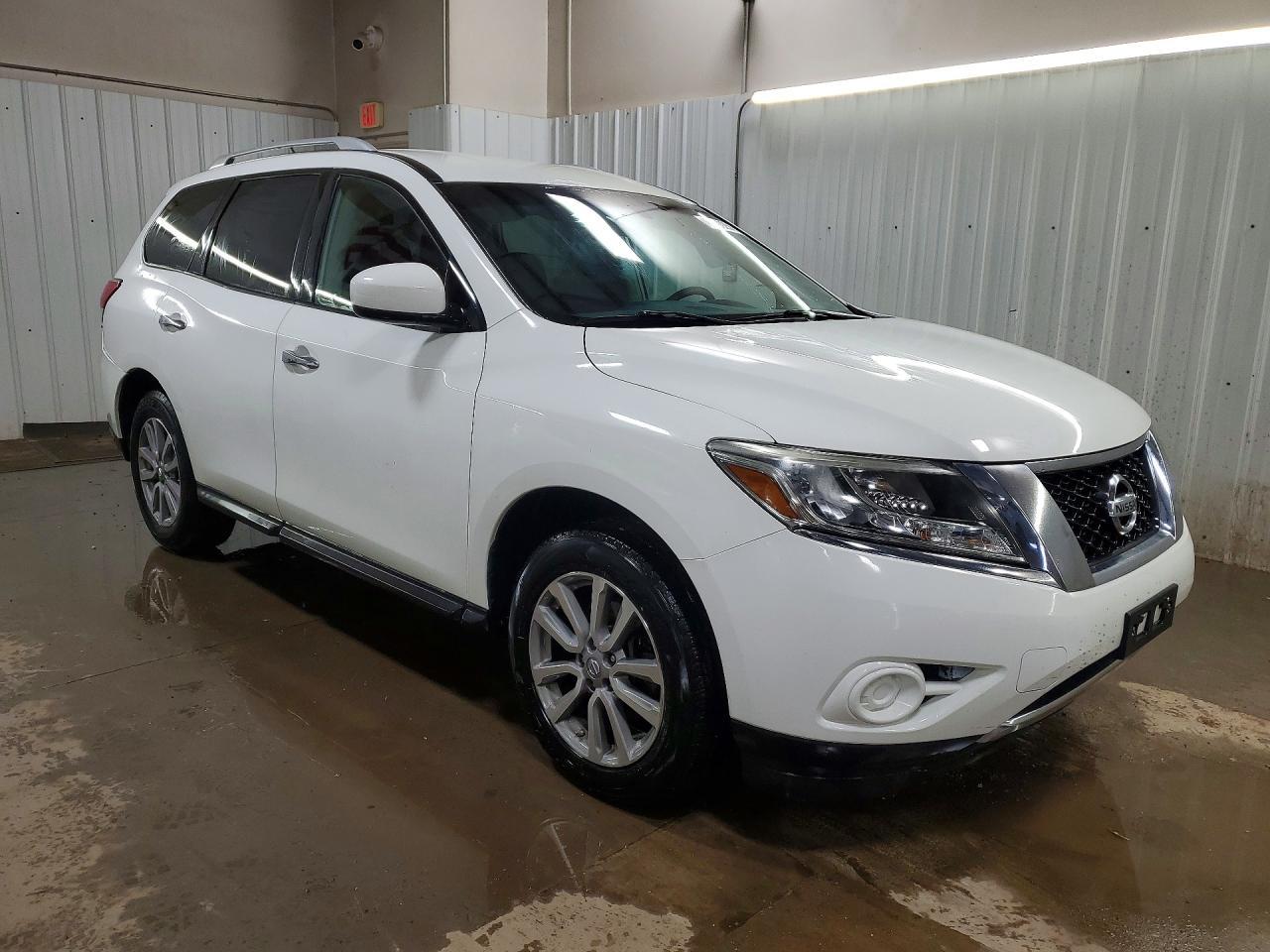 2016 Nissan Pathfinder S - Фото 4