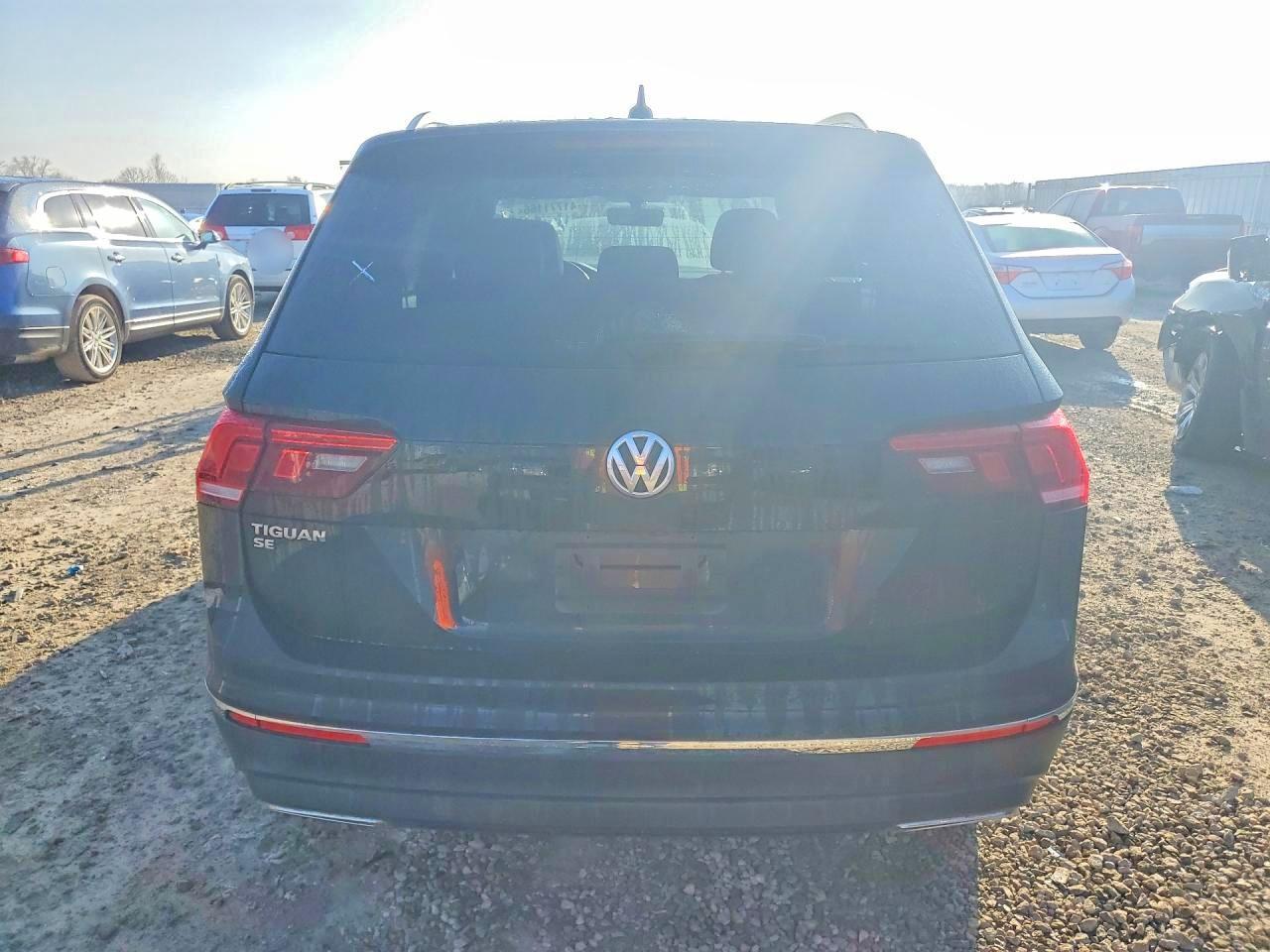 2020 Volkswagen Tiguan Se - Фото 6