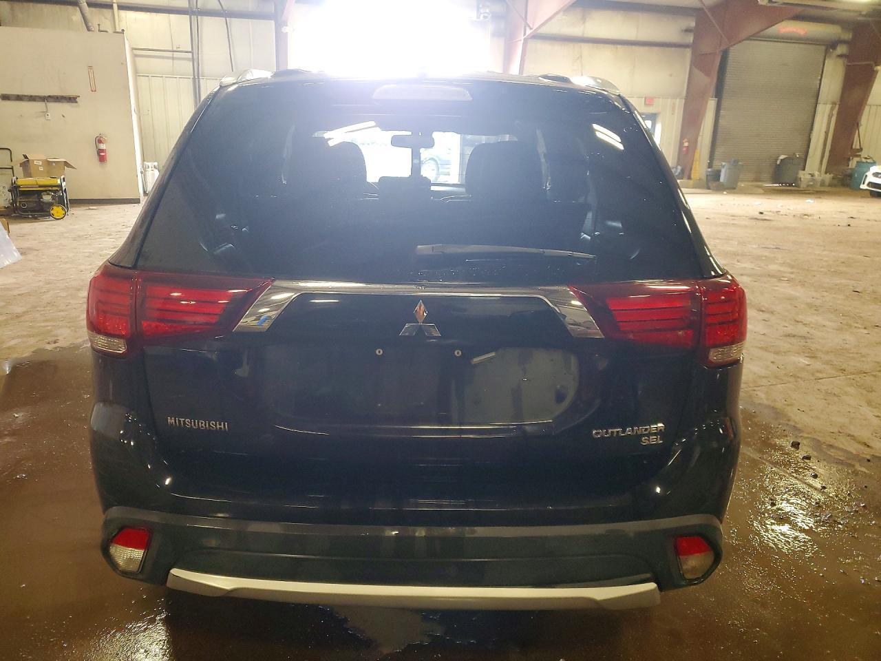 2017 Mitsubishi Outlander Se - Image 6