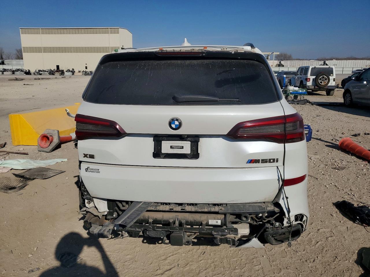 2020 BMW X5 M50I - Фото 6