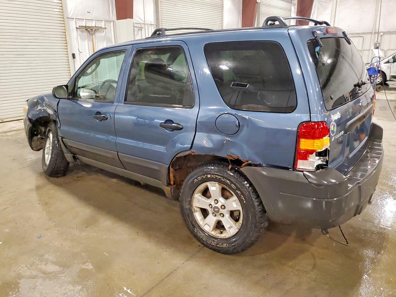 2005 Ford Escape Xlt - Фото 2