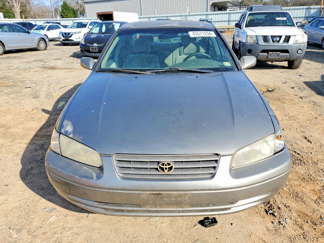 1999 Toyota Camry Le - Image 5