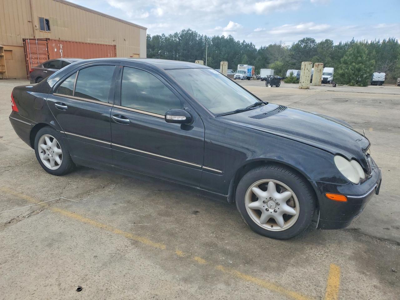 2004 Mercedes-Benz C 240 4Matic - Image 4