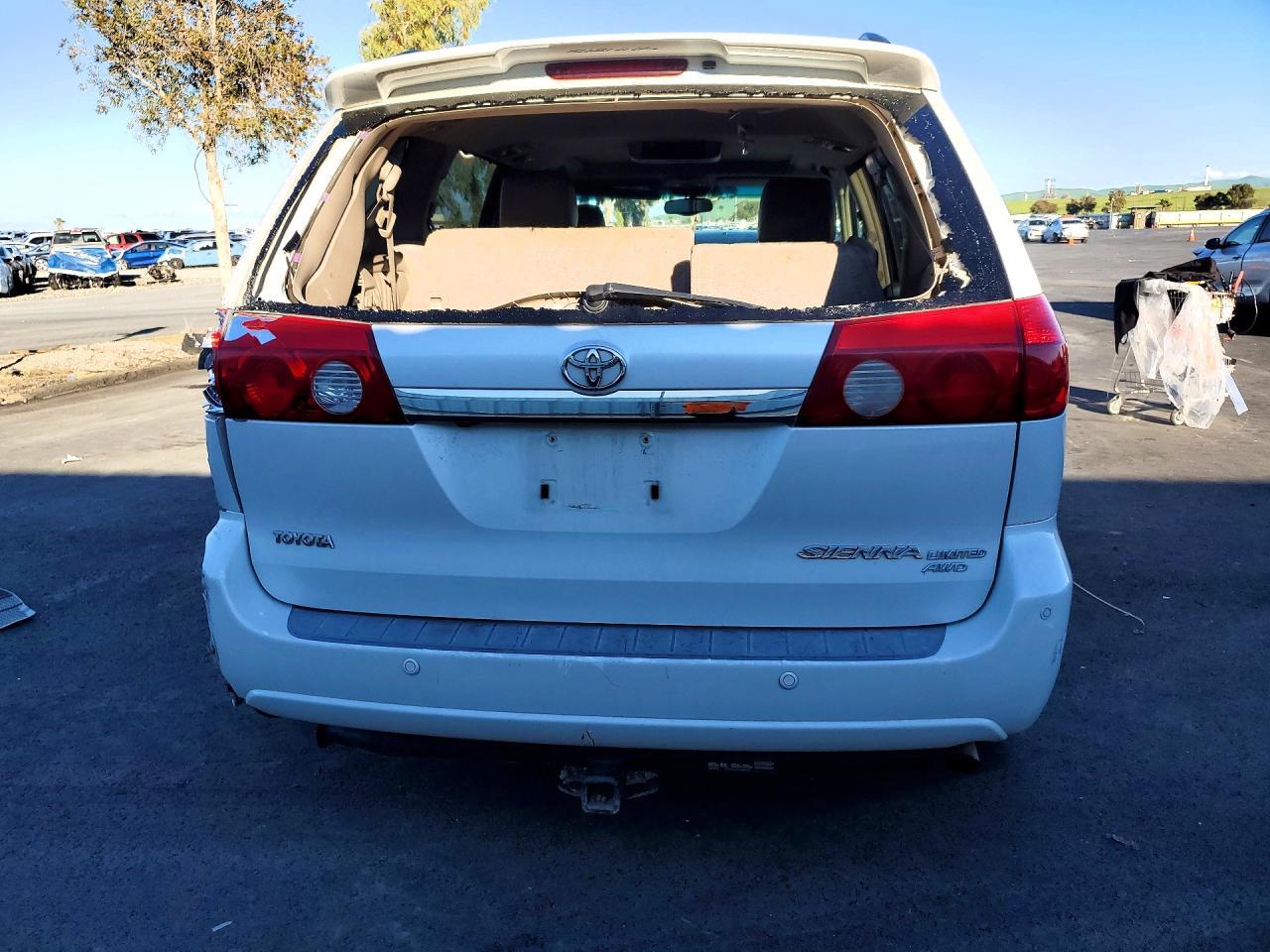 2006 Toyota Sienna Xle Limited 7 Passenger - Image 6