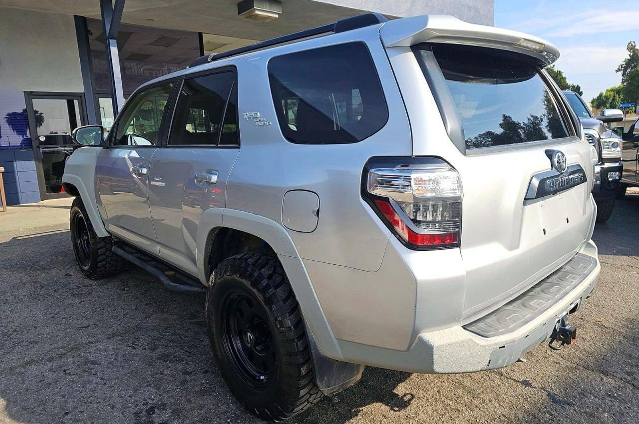 2020 Toyota 4Runner Trd Off-Road Premium - Image 3