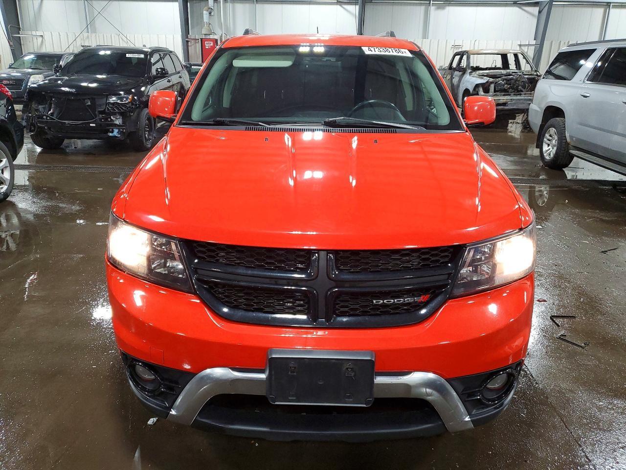 2017 Dodge Journey Crossroad - Image 5