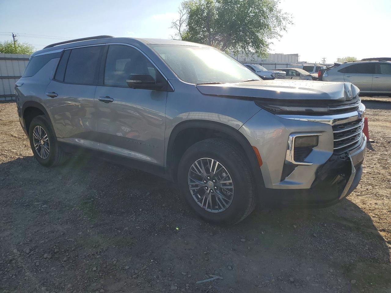 2025 Chevrolet Traverse Lt - Фото 4
