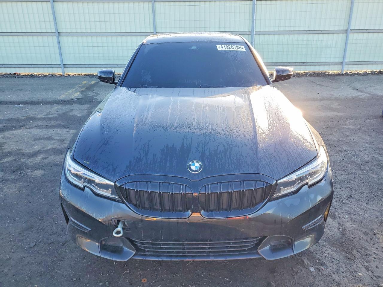 2020 BMW 330Xi - Фото 5