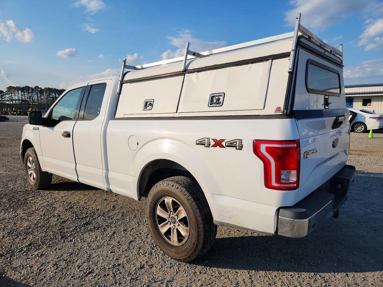 2016 Ford F150 Super Cab - Image 2