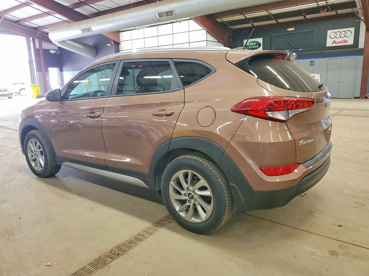 2017 Hyundai Tucson Se - Image 2
