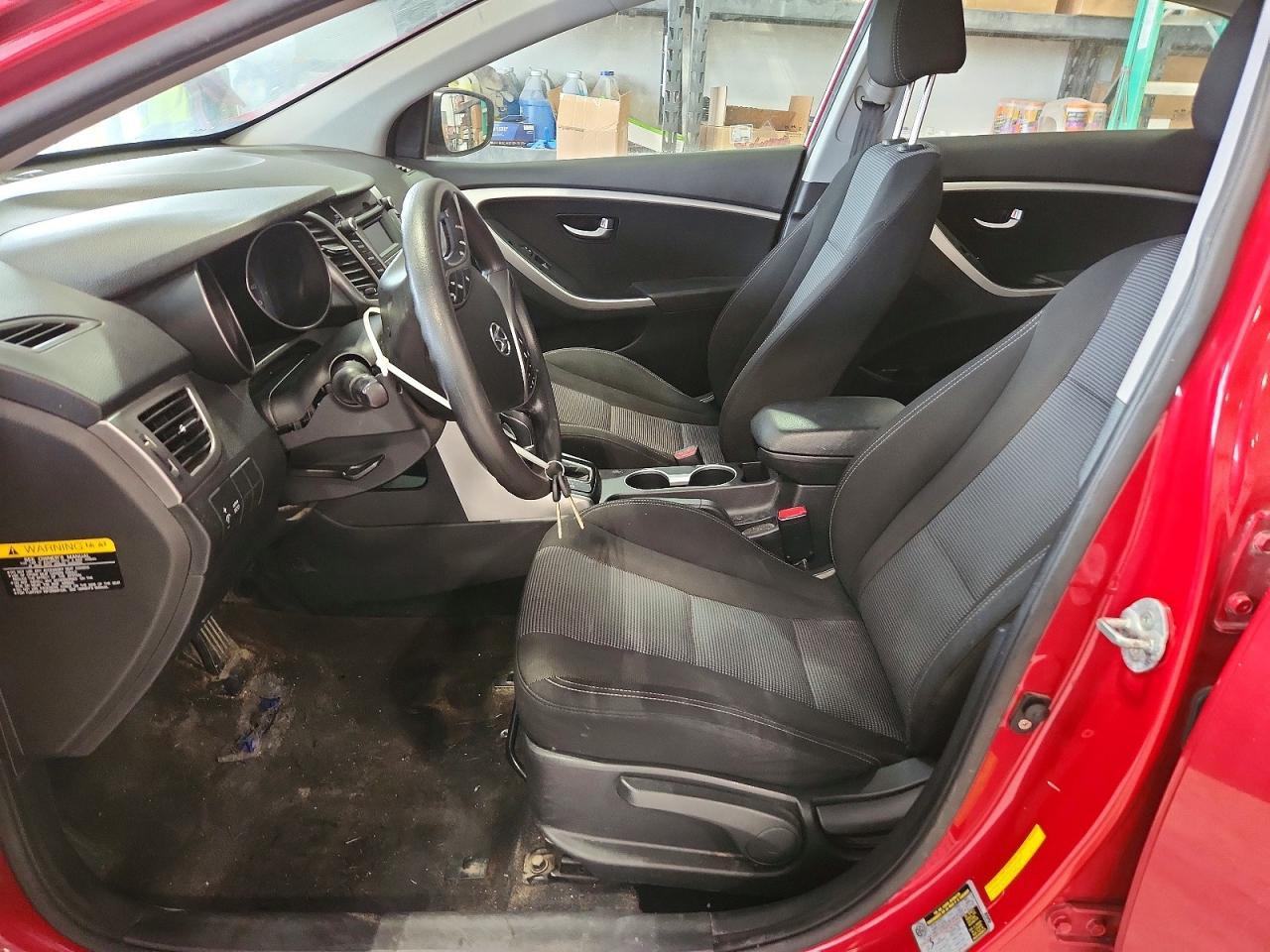 2014 Hyundai Elantra Gt Base - Image 7