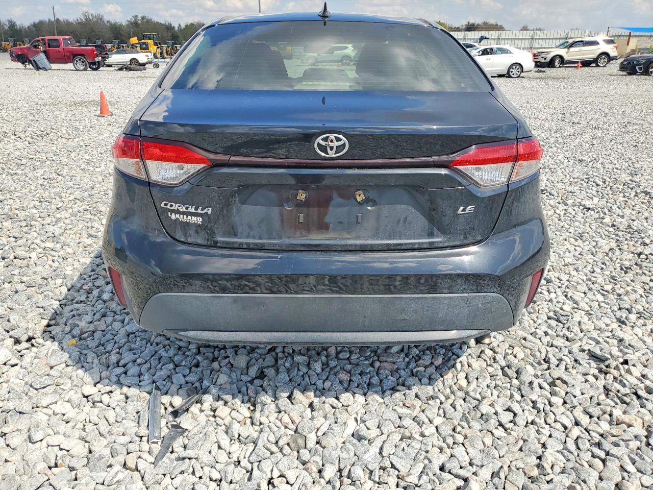 2020 Toyota Corolla Le - Image 6