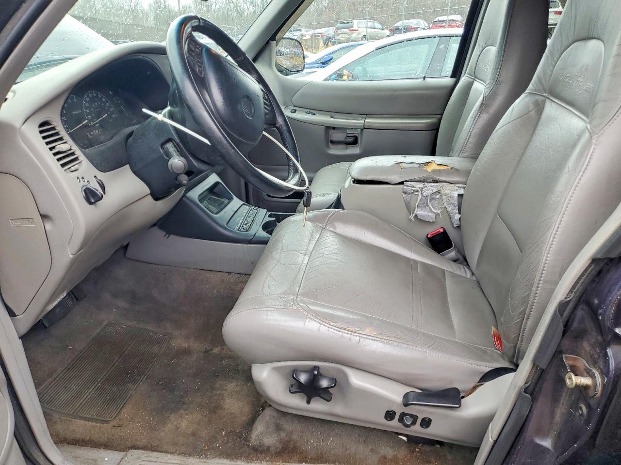 1999 Mercury Mountaineer - Image 7