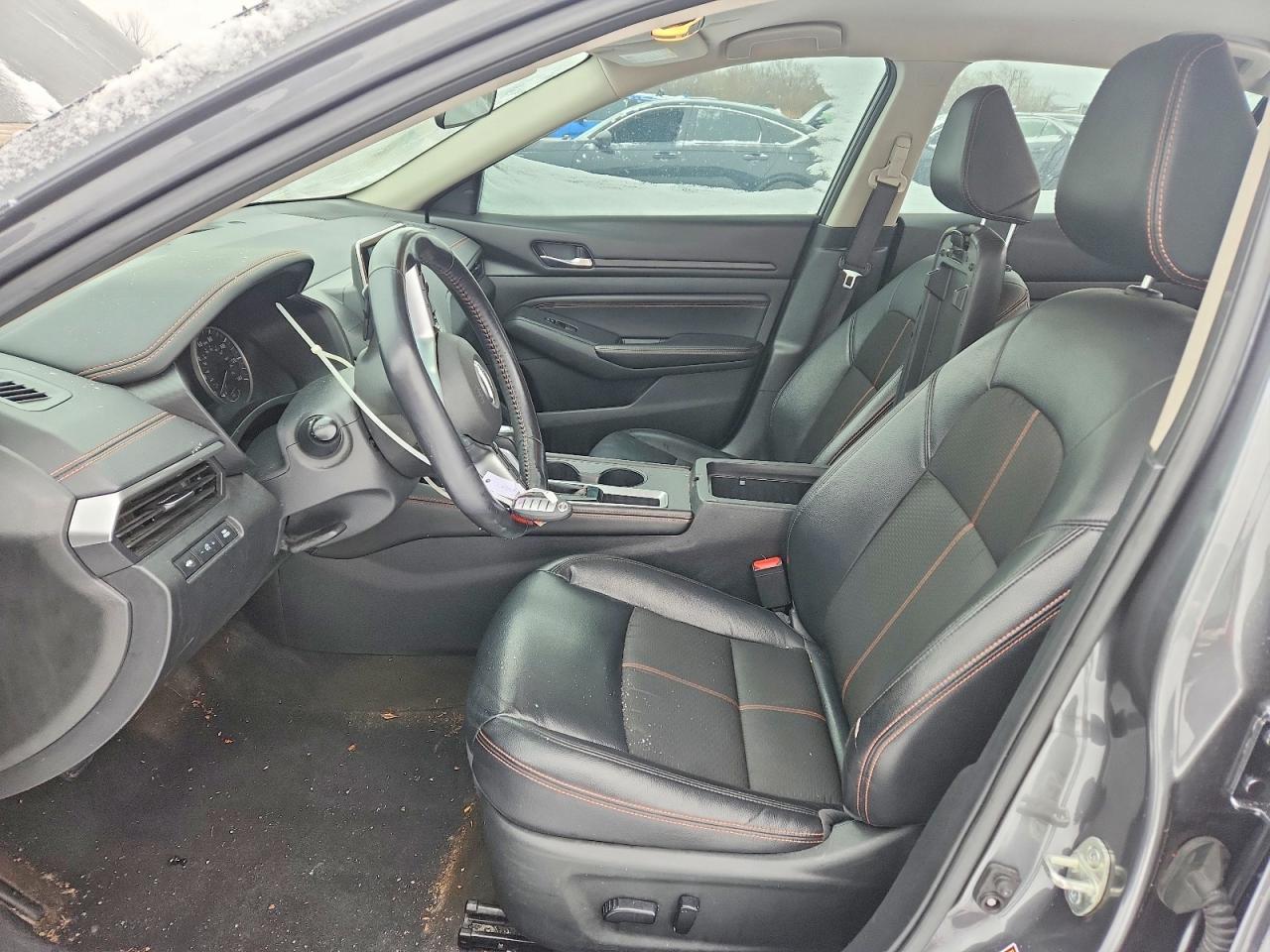 2021 Nissan Altima 2.5 Sr - Image 7