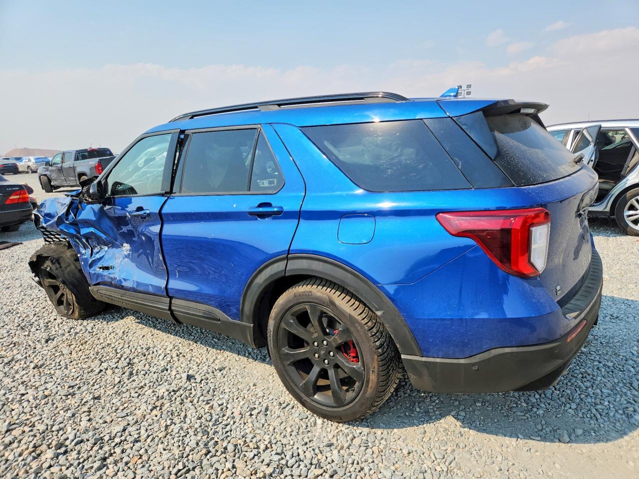 2020 Ford Explorer St - Фото 2