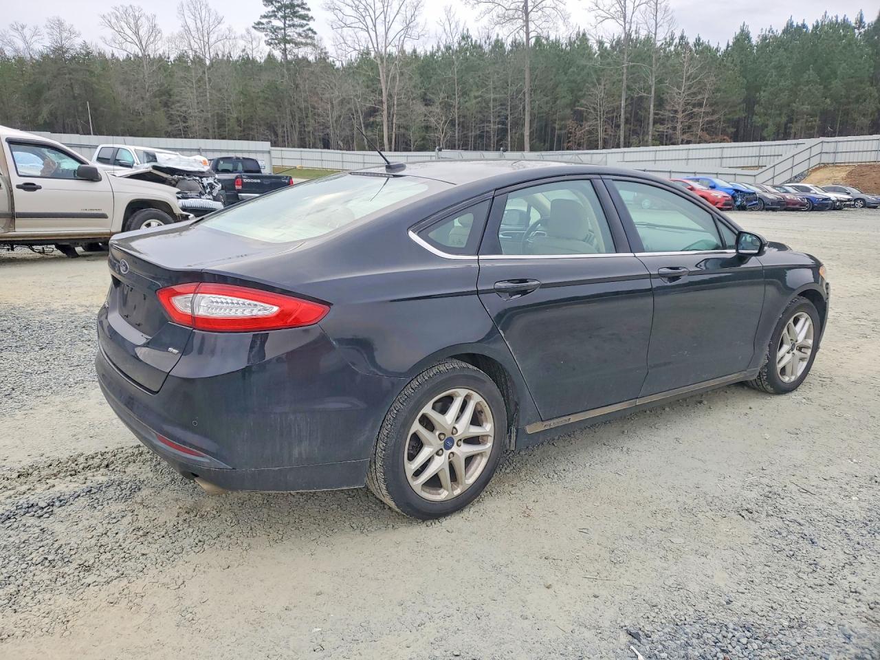 2016 Ford Fusion Se - Image 3