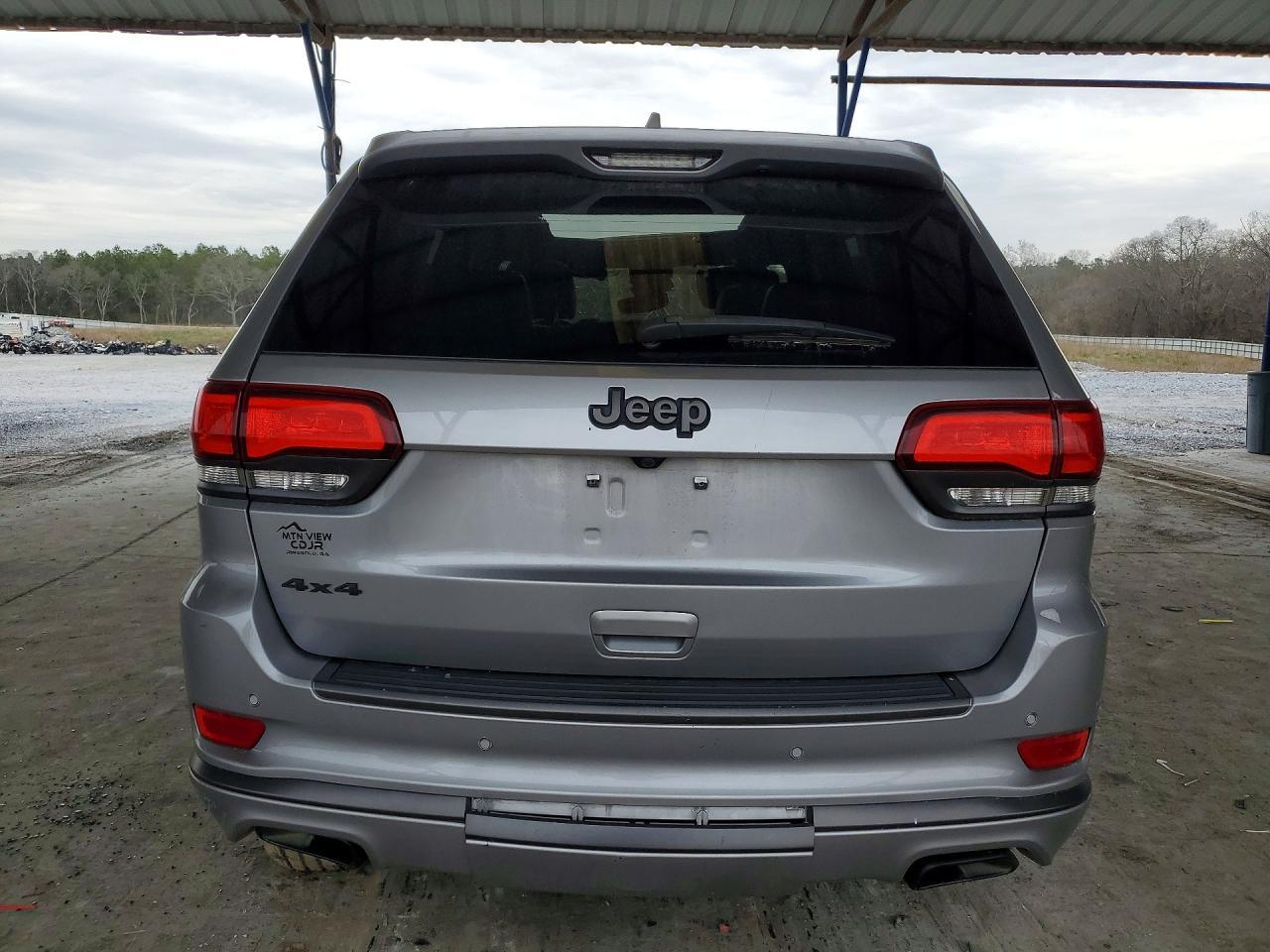 2019 Jeep Grand Cherokee Overland - Image 6