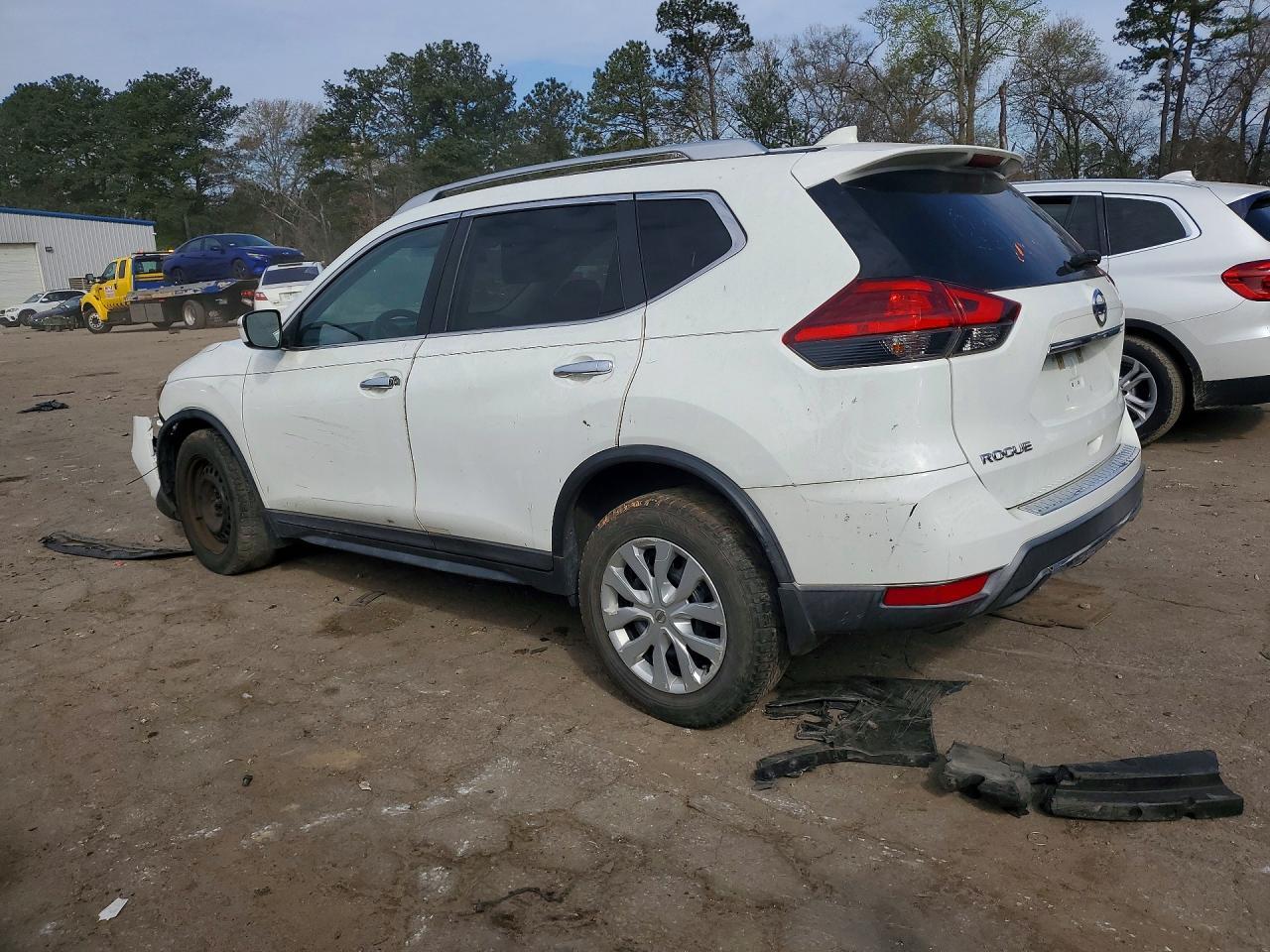 2017 Nissan Rogue - Фото 2