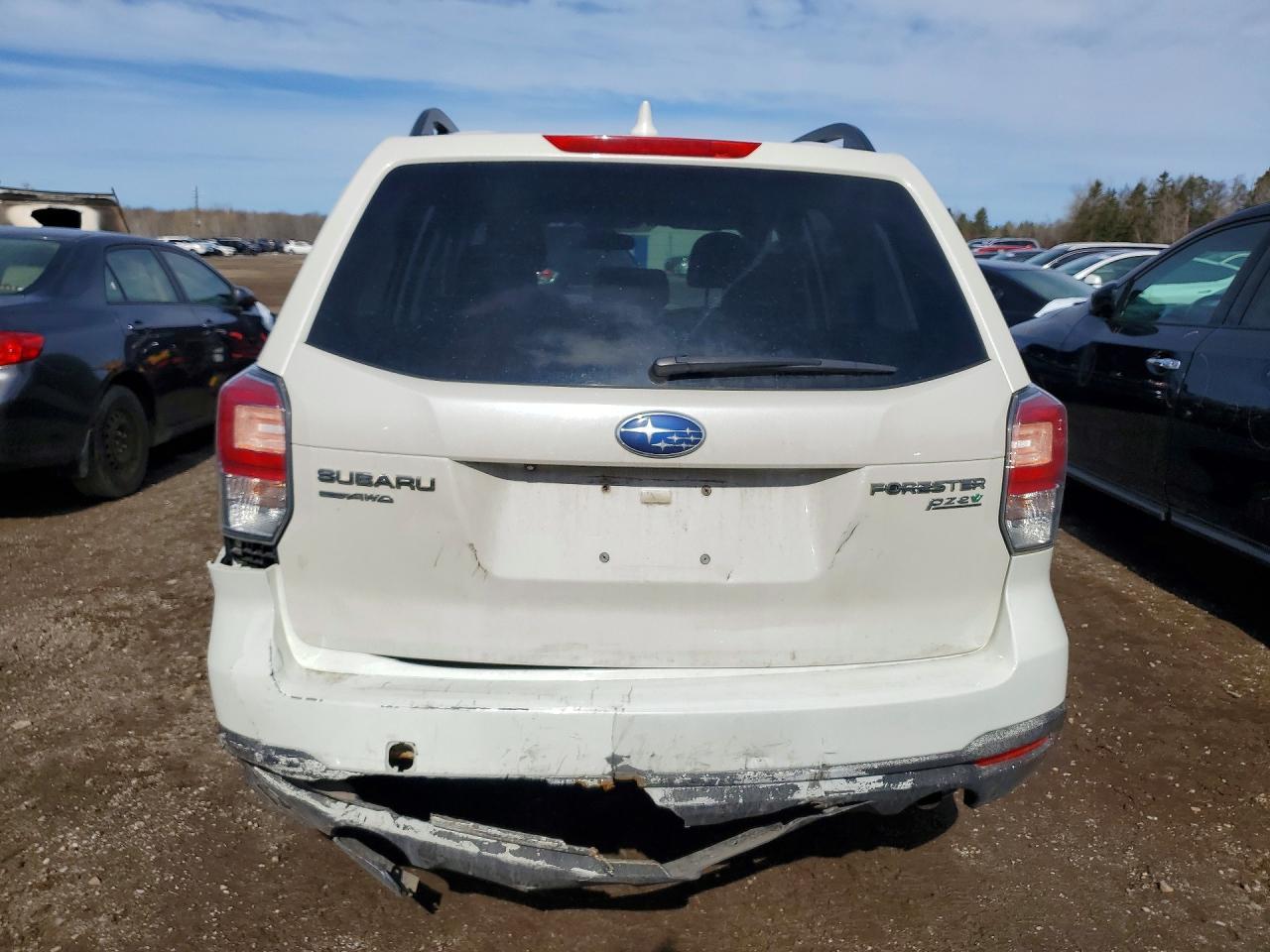 2017 Subaru Forester 2.5I - Image 6