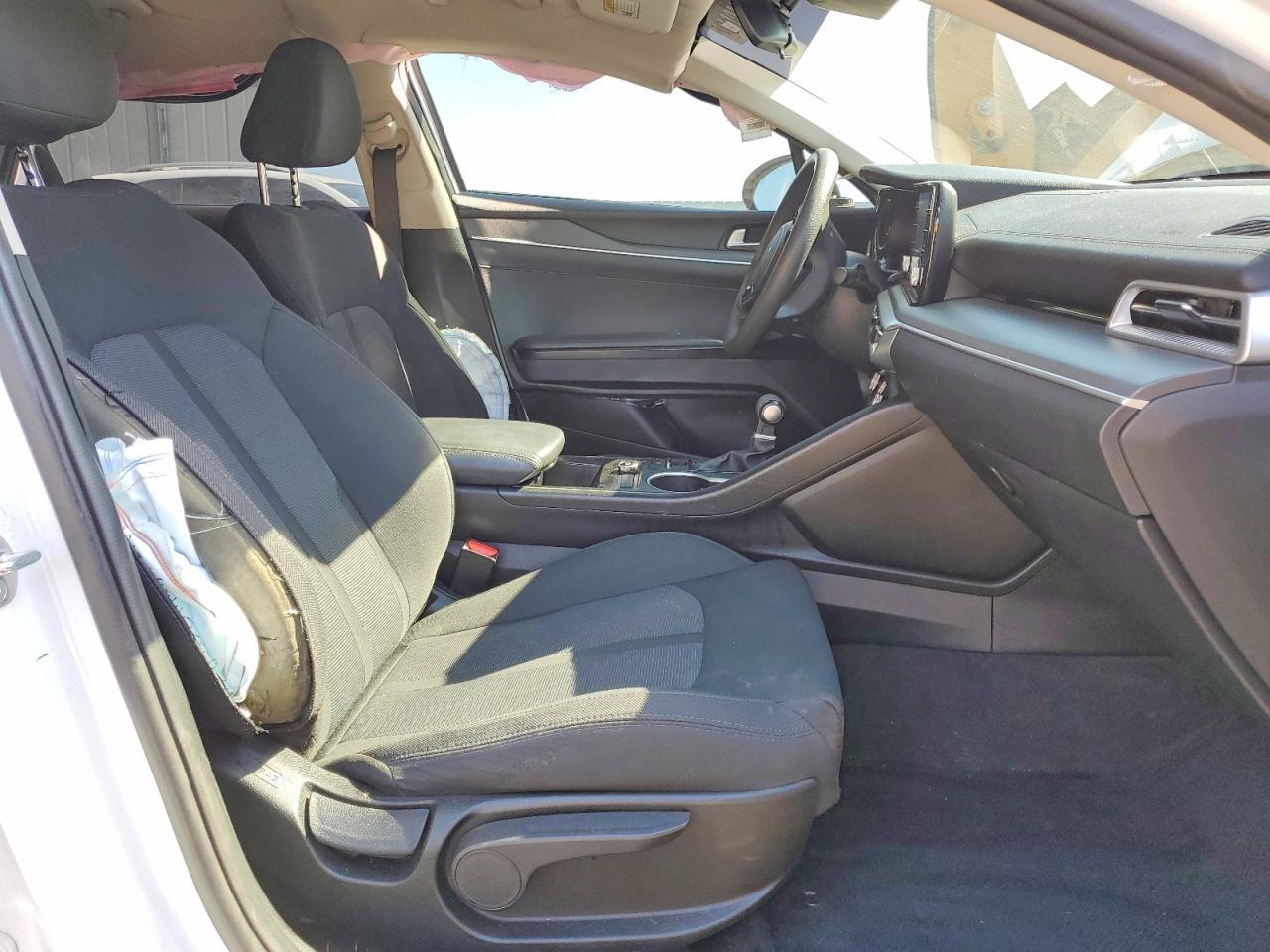 2022 Kia K5 Lxs - Image 7