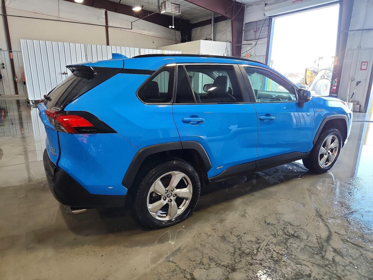 2021 Toyota Rav4 Hybrid Xle Premium - Image 3