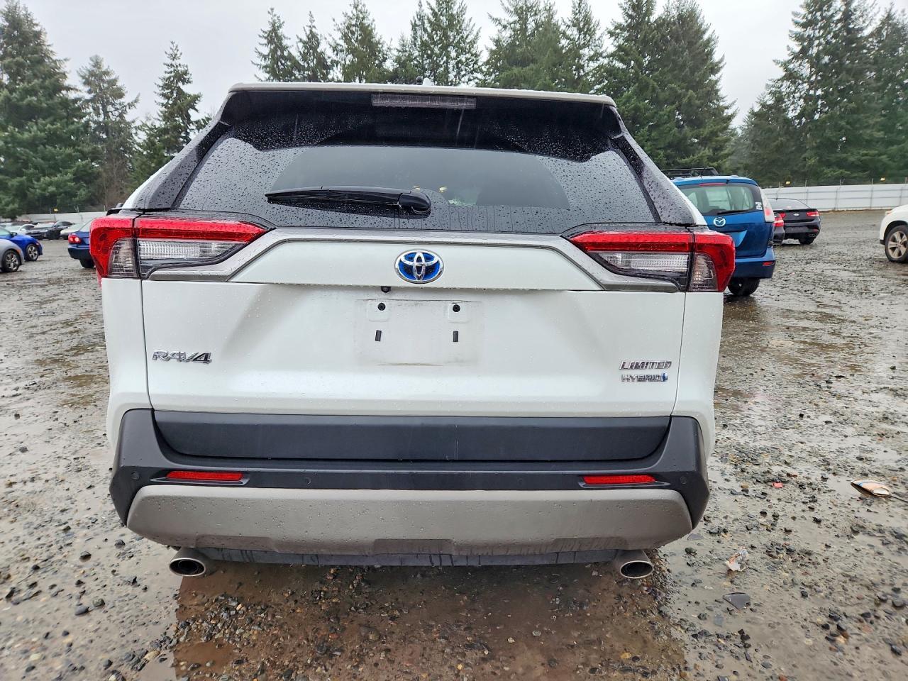 2023 Toyota Rav4 Hybrid Limited - Image 6
