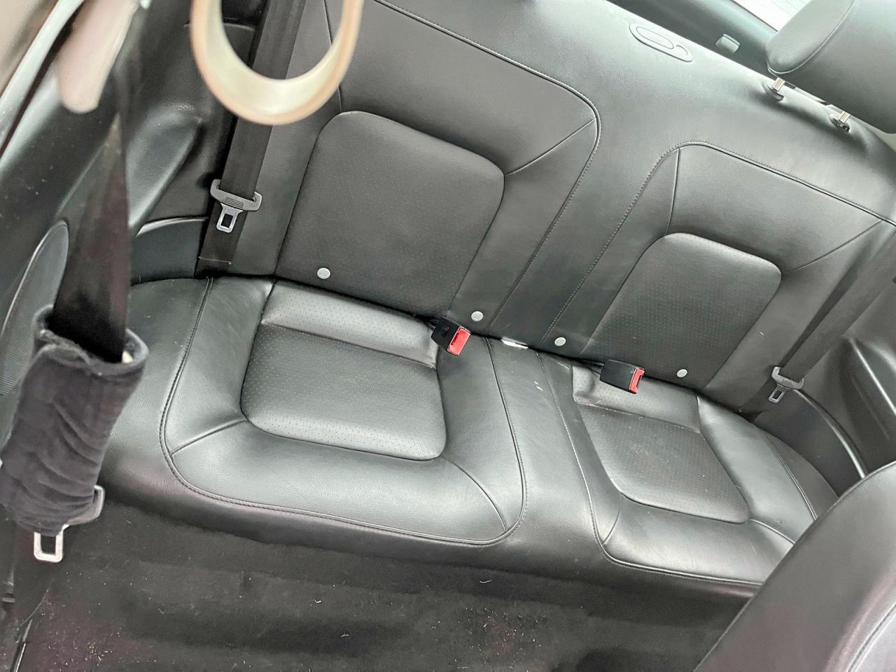 2010 Volkswagen New Beetle - Фото 6