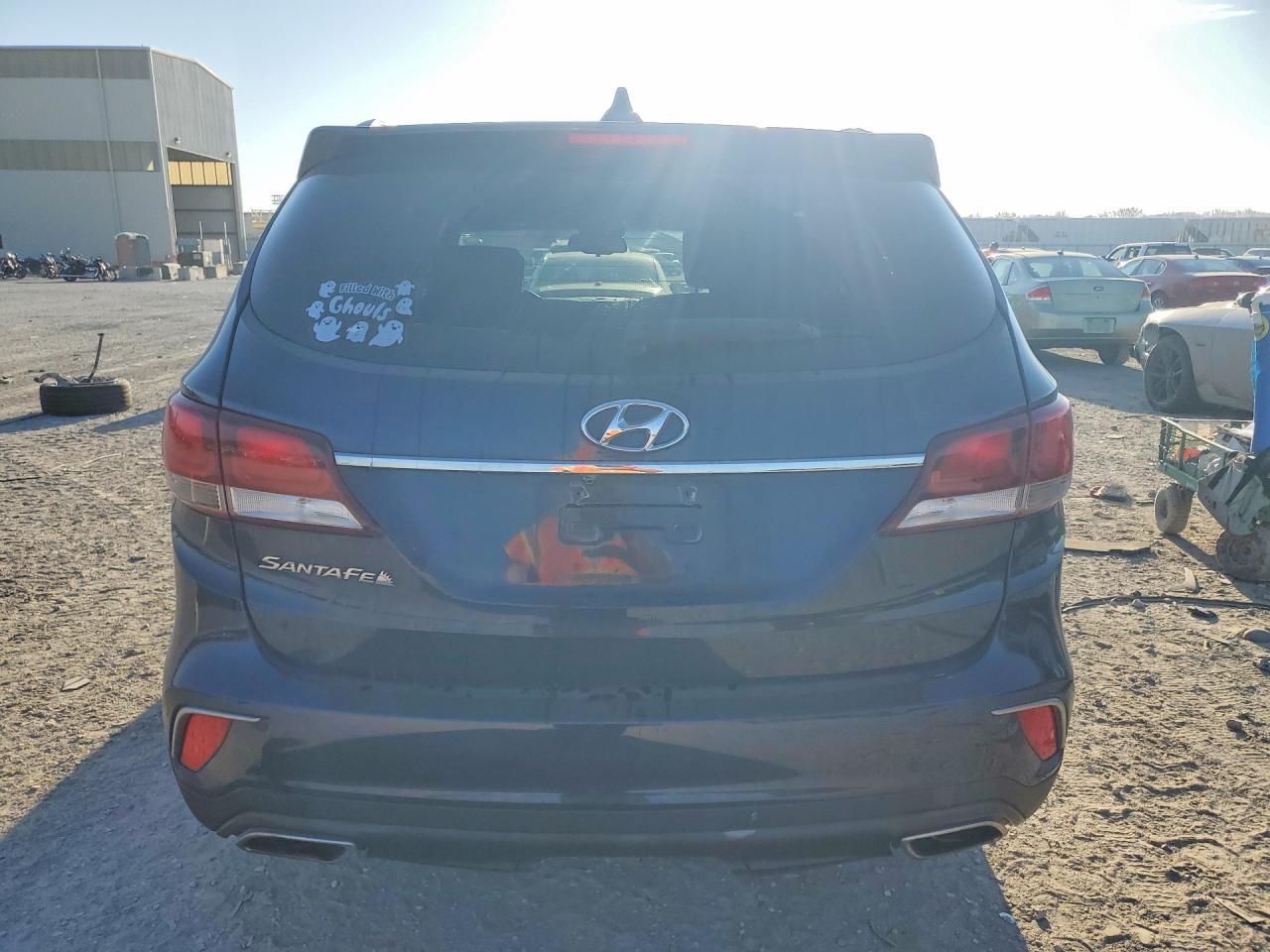 2017 Hyundai Santa Fe Se - Фото 6