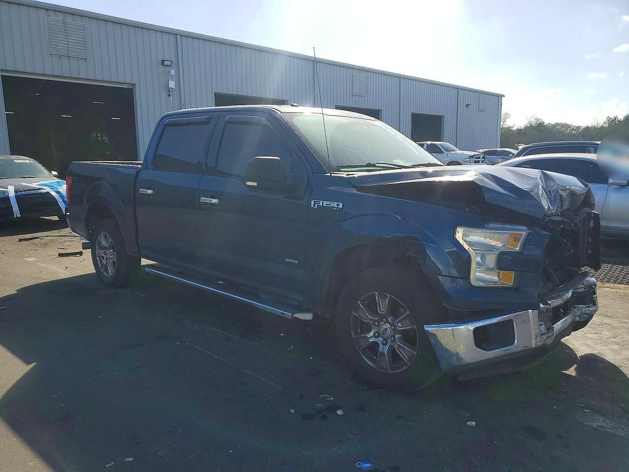 2015 Ford F150 Supercrew - Фото 4