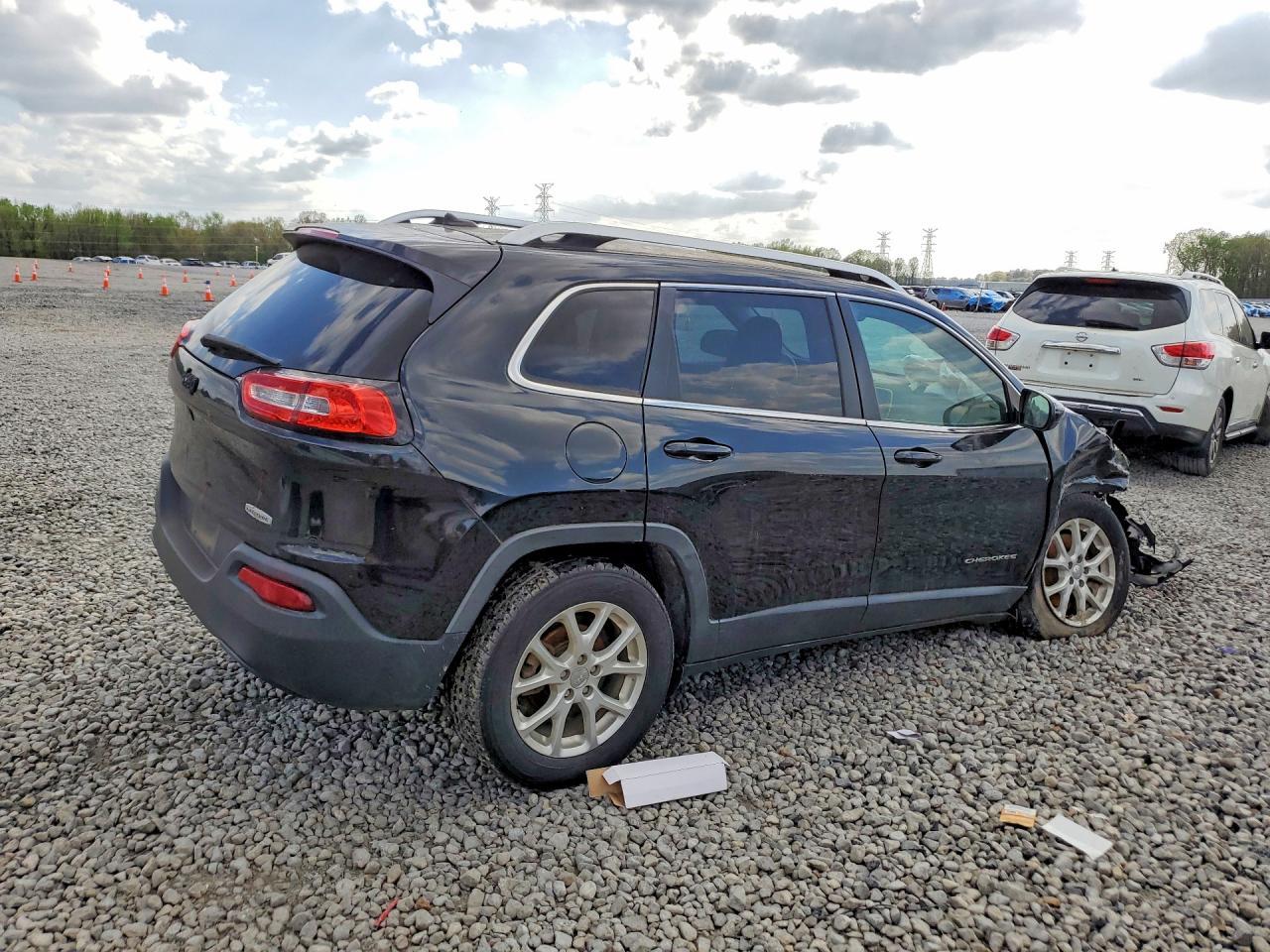 2015 Jeep Cherokee Latitude - Фото 3