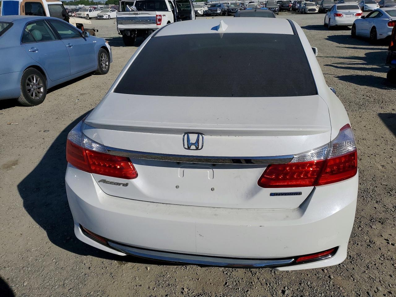2014 Honda Accord Plug-In Hybrid - Фото 6