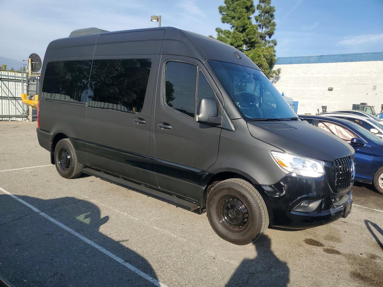 2023 Mercedes-Benz Sprinter 2500 - Фото 4