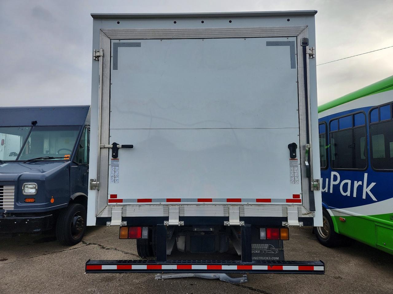 2024 Isuzu Npr Hd Box Truck - Фото 6