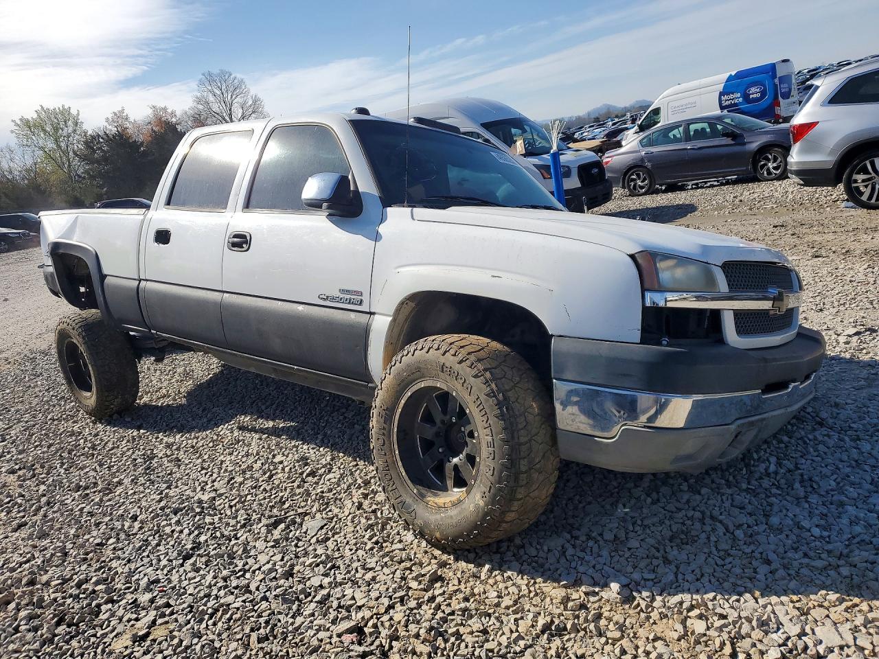 2004 Chevrolet Silverado K2500 Heavy Duty - Фото 4